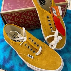 Authentic Suede Vans, Women’s 9/Mens7.5